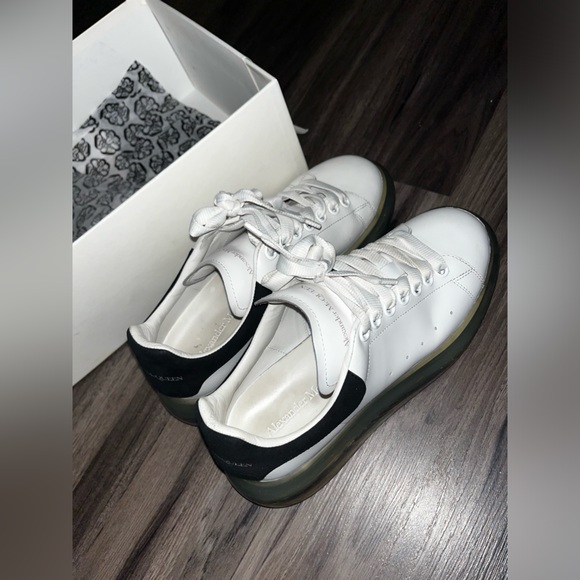 Alexander McQueen sneakers - Picture 3 of 8